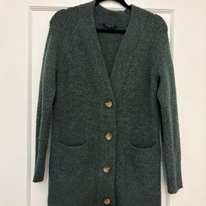 Denver Hayes Green Cardigan with Brown Buttons